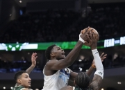 开云体育在线-关于雄鹿外线射手状态回勇，带领球队连胜的信息