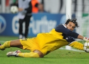 开云下载-德甲争冠战之夜，英格拉姆存在感拉满，一场跨越体育的存在启示