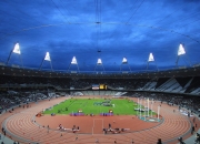 开云官网-世纪对决中的孤胆英雄，苏亚雷斯以个人能力改写皇马对阵曼联的战术叙事