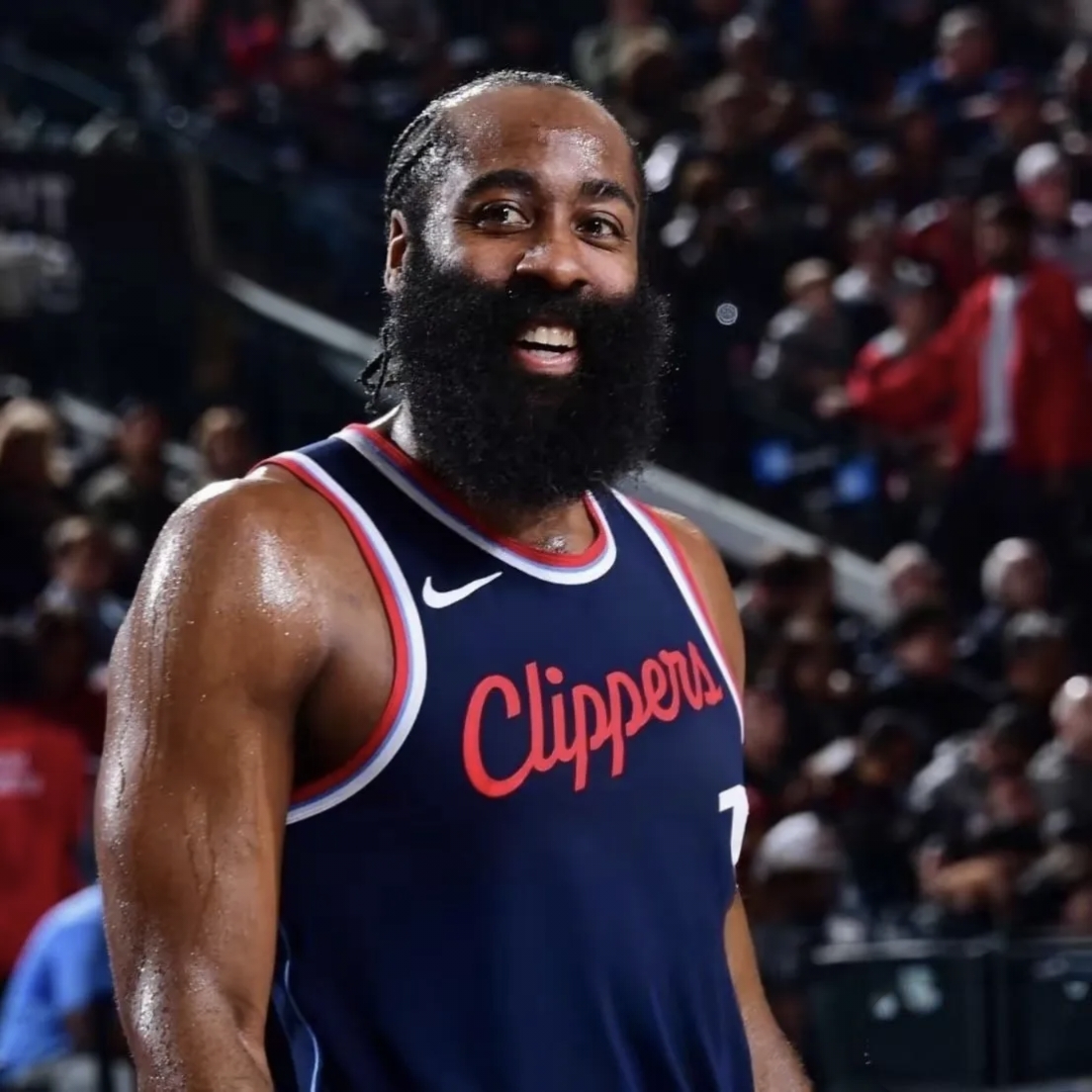 非洲篮球新星崭露头角斩获最佳球员 非洲篮球新星崭露头角斩获最佳球员