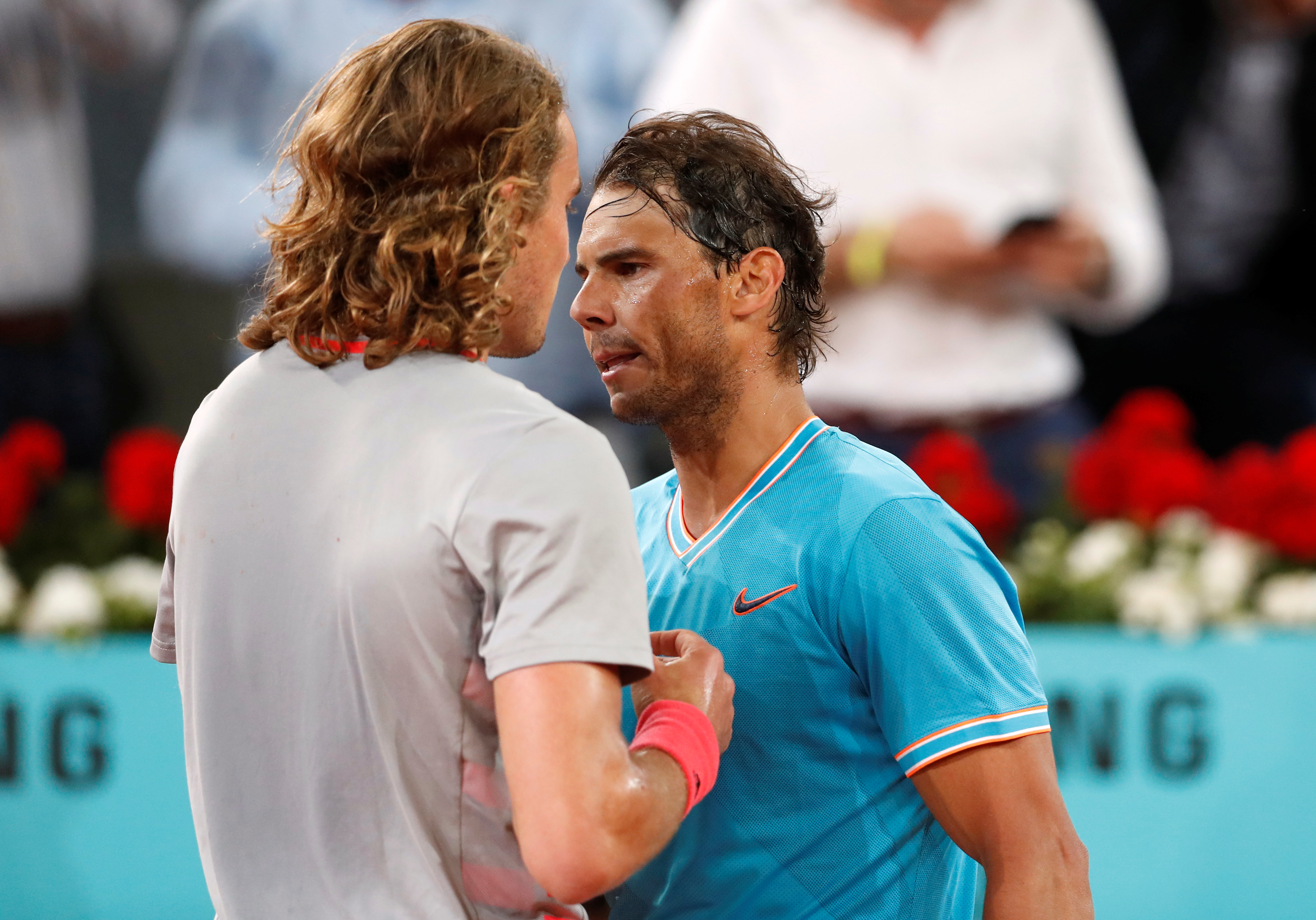 西班牙网球队绝杀德国网球队,西西帕斯制霸全场的简单介绍 西班牙网球队绝杀德国网球队,西西帕斯制霸全场的简单介绍