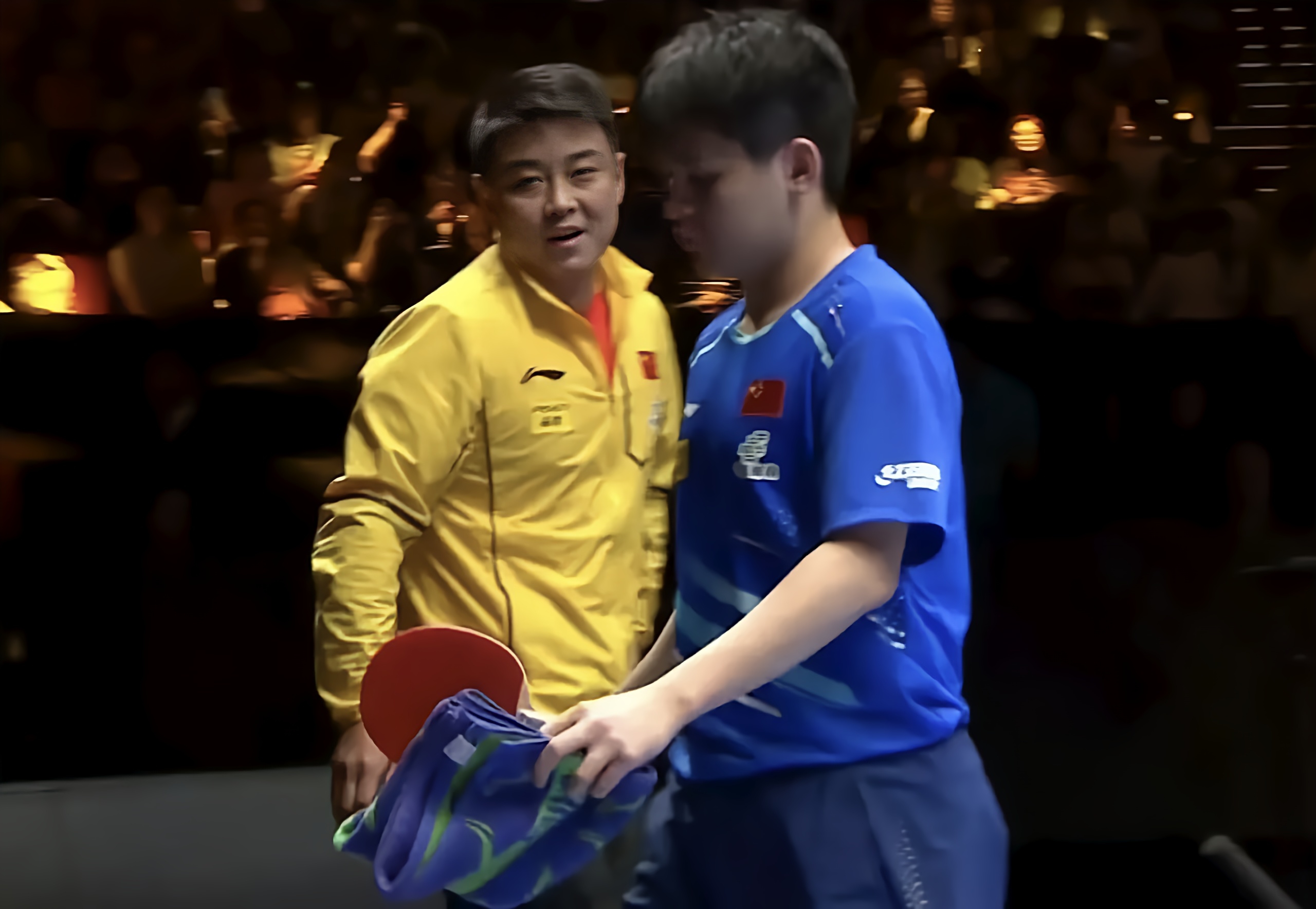 包含法国队轻取中国队，王皓高光表现的词条