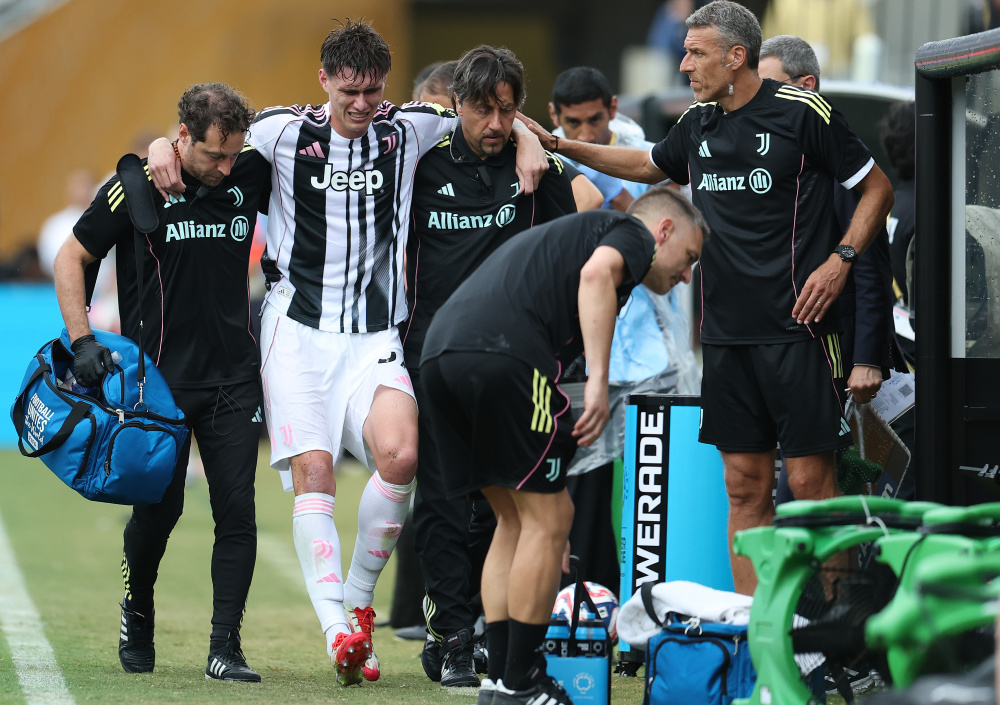 关于尤文图斯新援集体出战，球队整体实力逐渐提升的信息