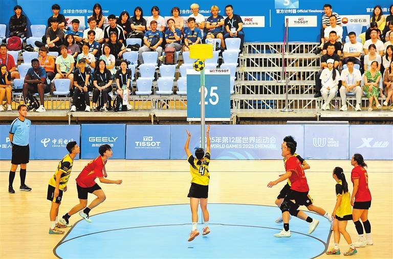 荷兰篮球职业联赛掀起热潮，球员表现出色的简单介绍