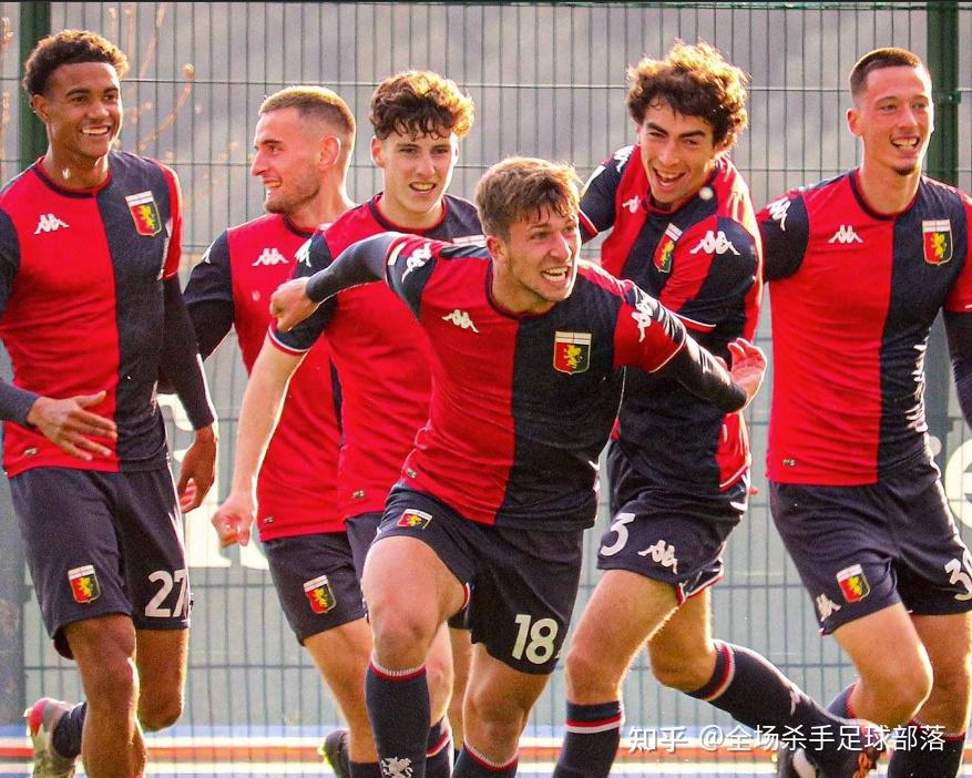 关于热那亚队员经过艰苦训练备战下一场比赛的信息