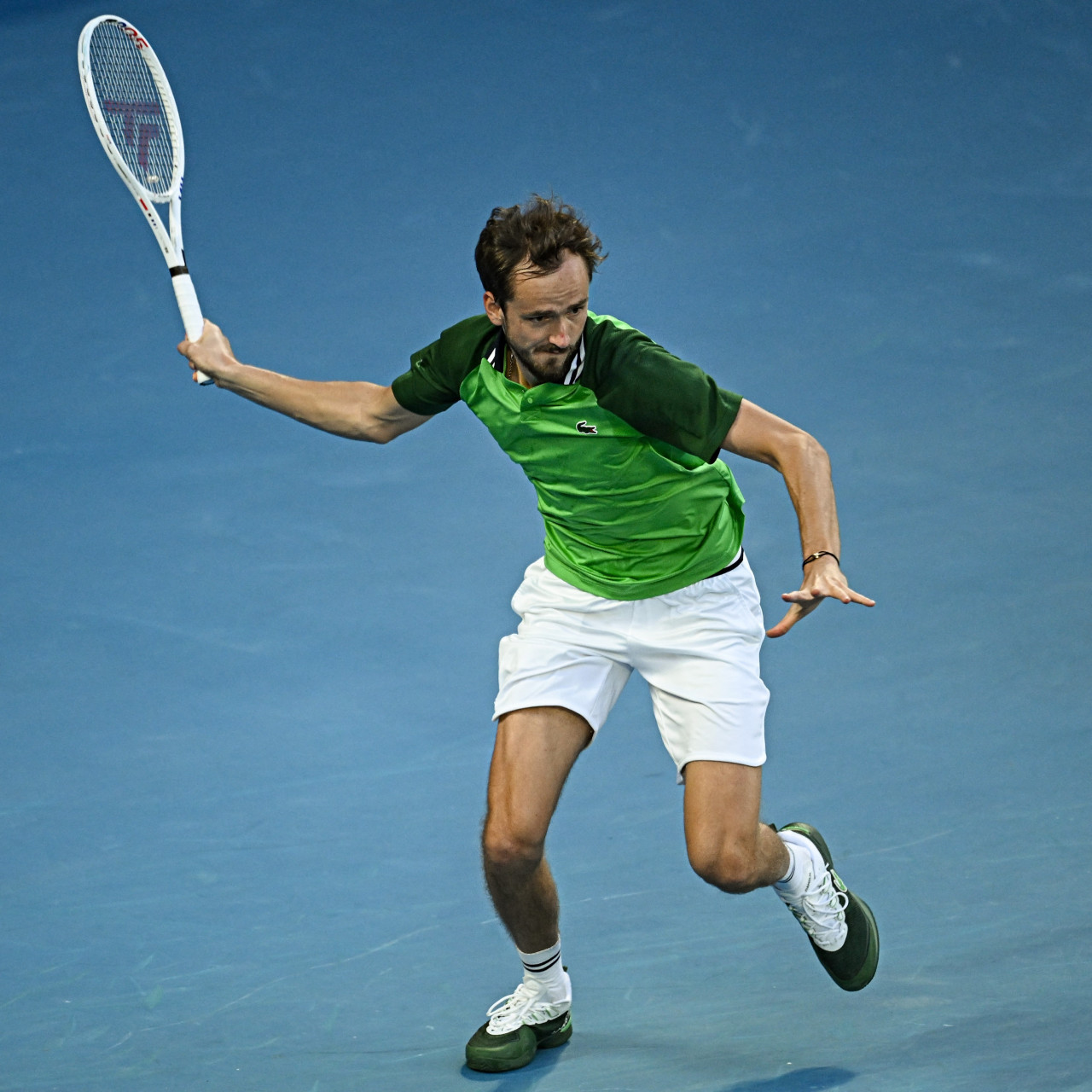 欧洲网球队险胜英国网球队，梅德韦杰夫绝境逆转的简单介绍