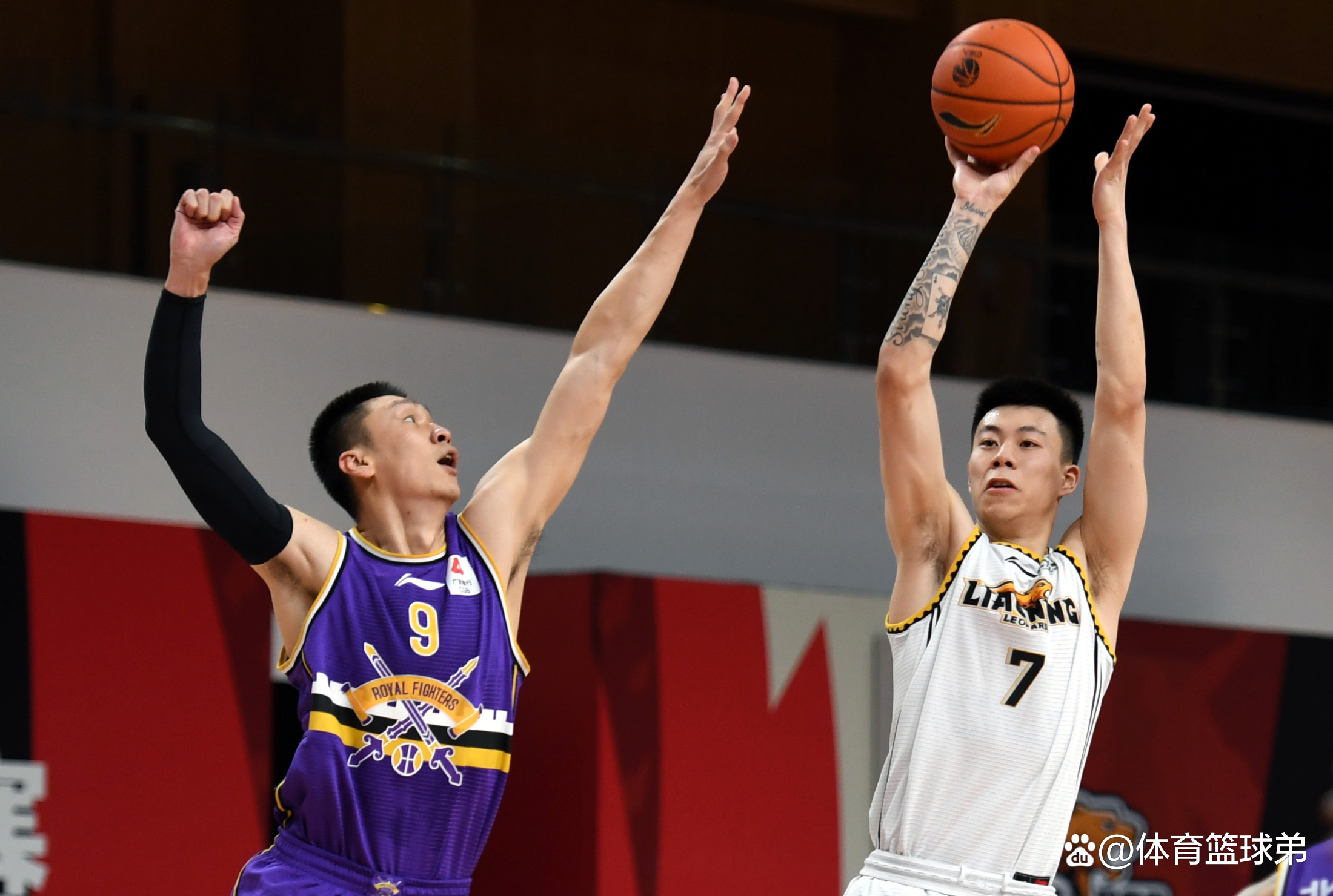 青岛队翻盘山东队，张镇麟扛起全队