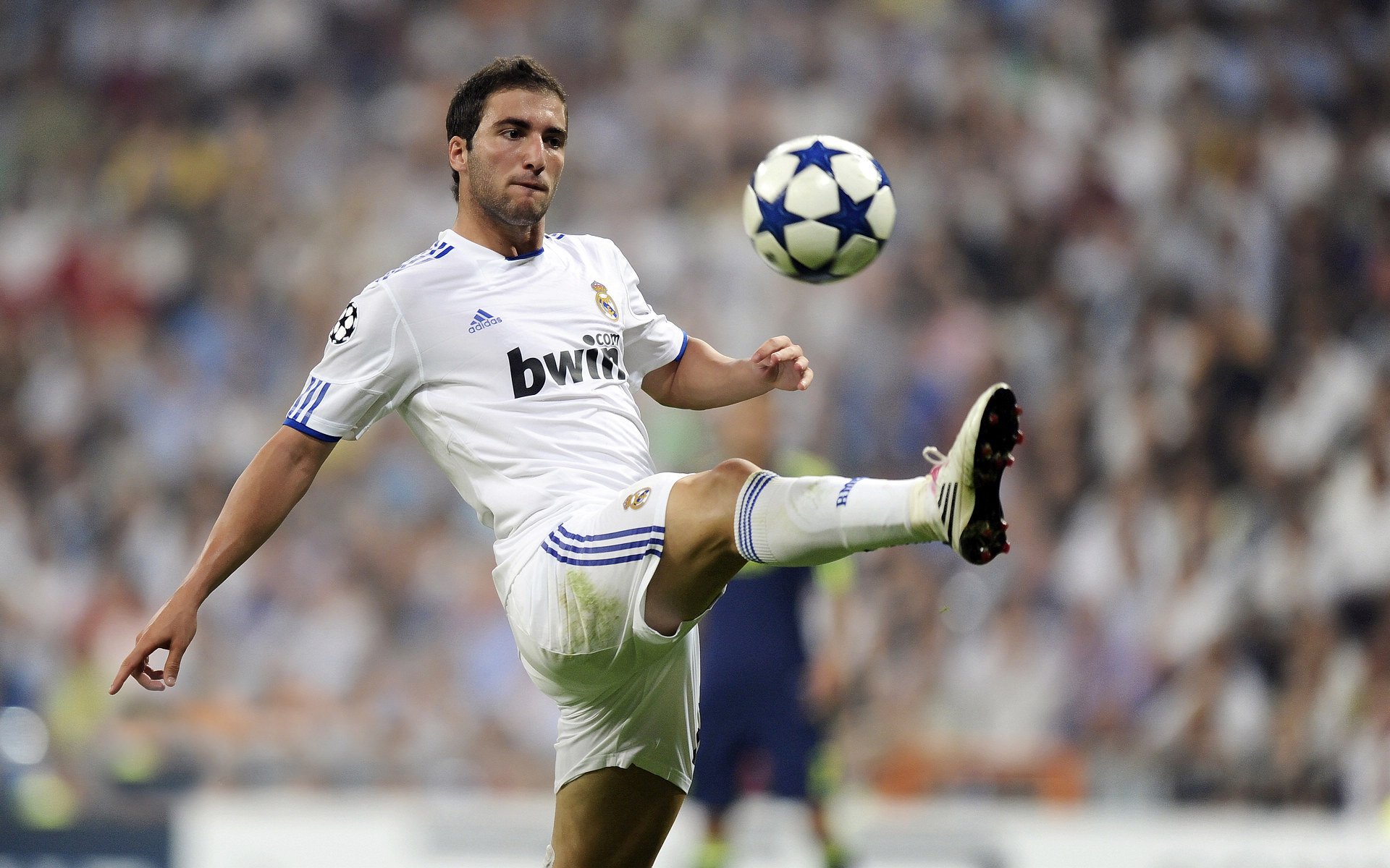 莱奥终场救主，法国绝境逆转马里，唯一性之夜诞生